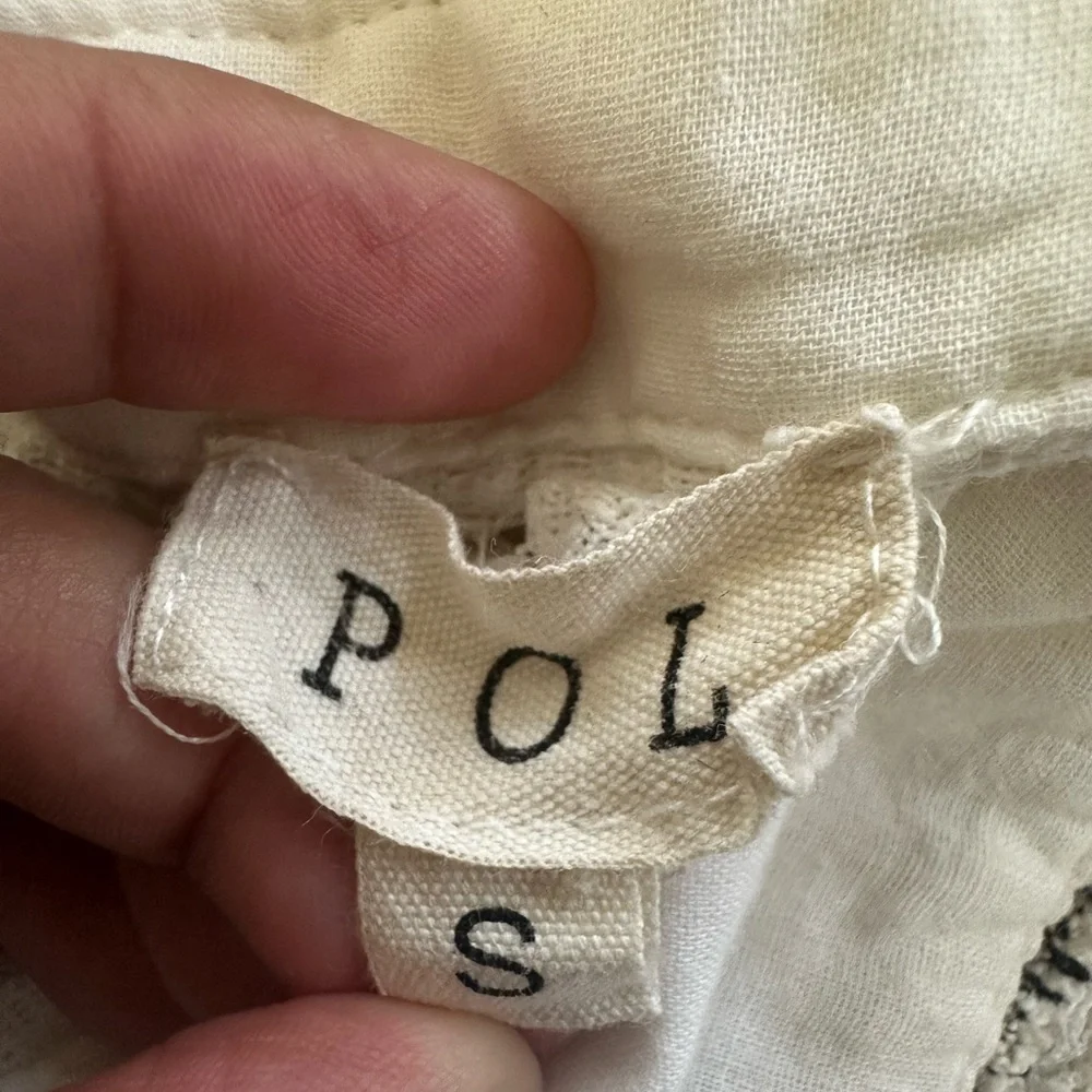 POL Enchanting Escapes Button Up In Ivory - Picture 11 of 11